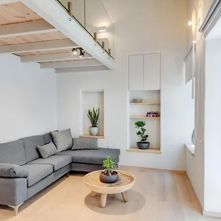 Nomade Vibrant Living Loft