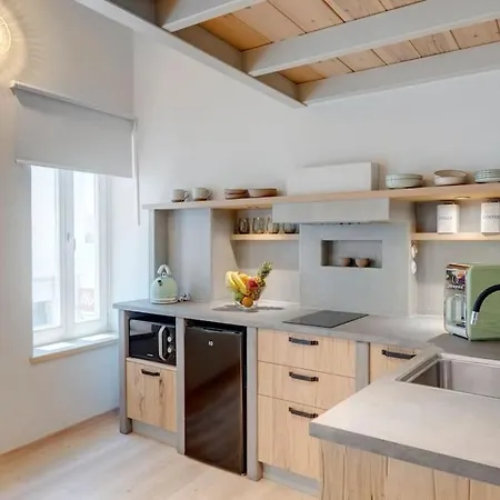 Nomade Vibrant Living Loft Apartment
